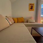 Chalet Franzi - Grosses Chalet Fuer 9 Personen Mit Bergblick & Garten, Ruhige Lage In Dorfgastein 펜션 *